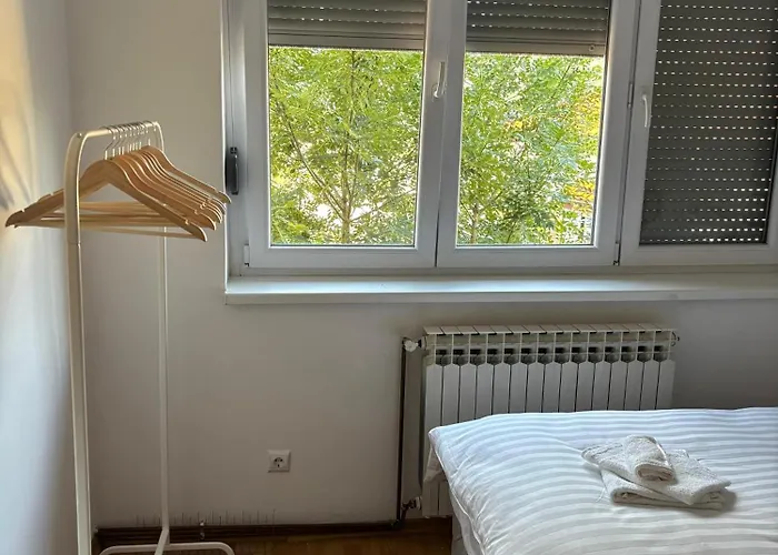 Melanie's Center * سراييفو